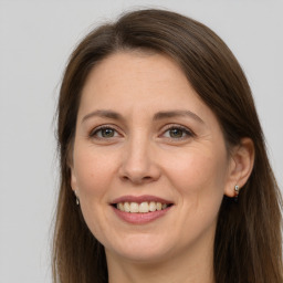Simona Doležalová